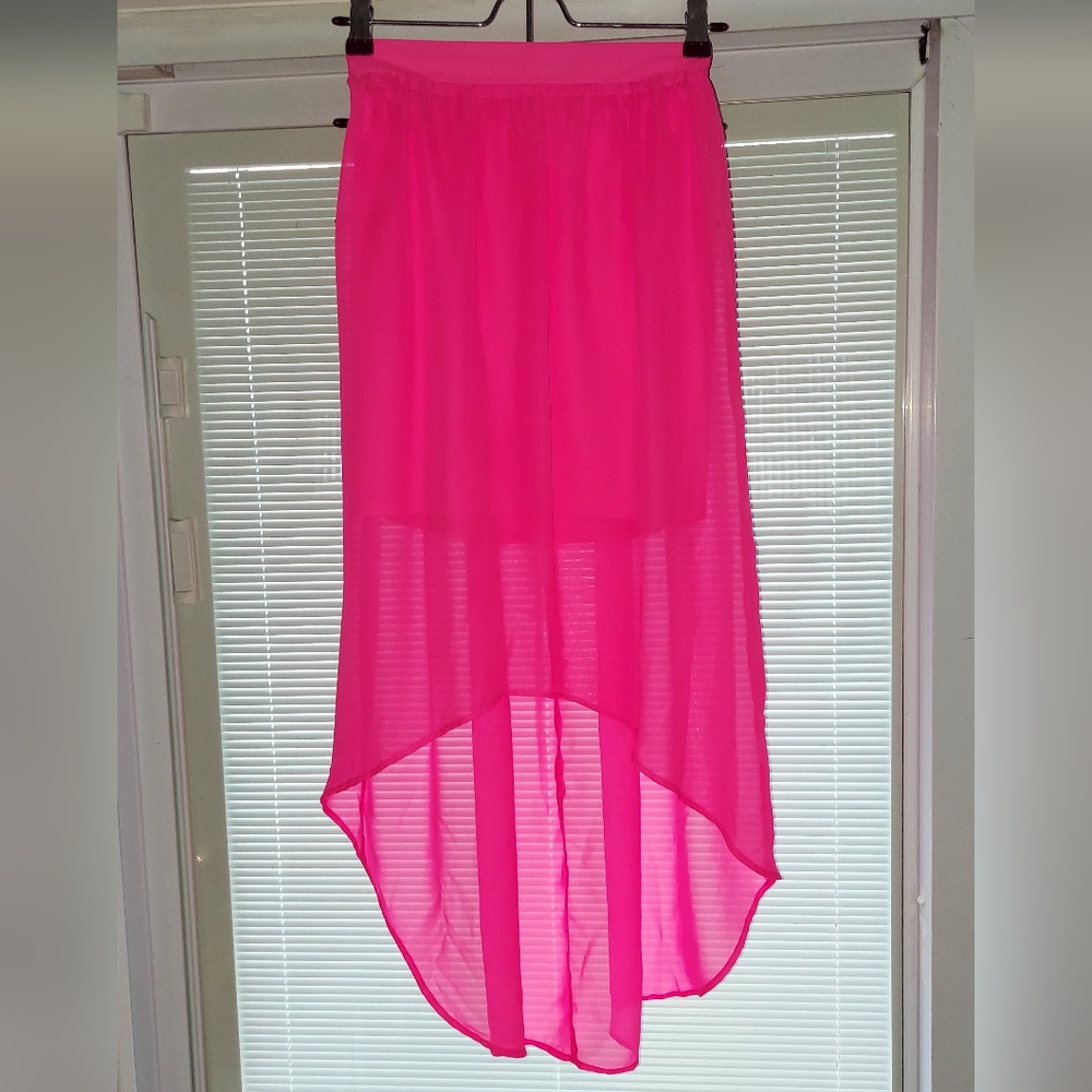 Neon pink high low skirt size xs, brand no boundries